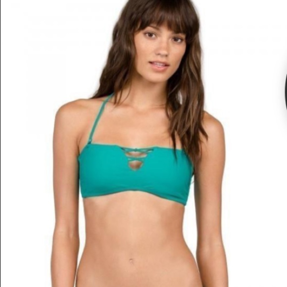 🌻Volcom bathing suit top